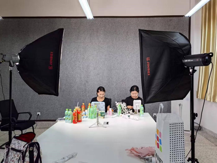 体育博彩公司排名6件营销创客类作品晋级第十七届全国大学生广告艺术大赛国家总决赛